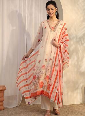 Women floral printed regular thread work kurta with trousers & with dupatta 1