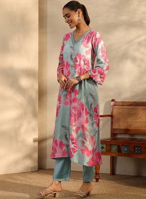 Women floral printed regular kurta with trousers 2