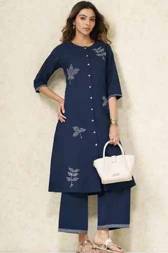 Women ethnic motifs embroidered regular thread work pure cotton kurta with palazzos