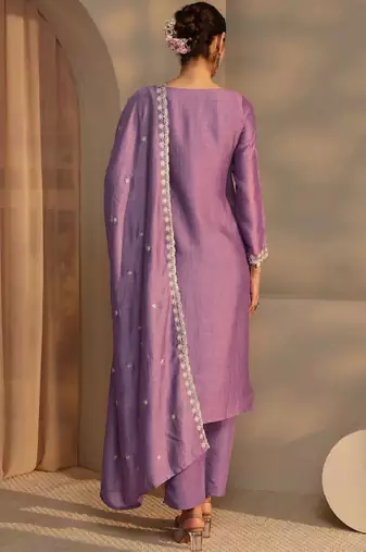 Women ethnic motifs embroidered regular thread work kurta with trousers & with dupatta