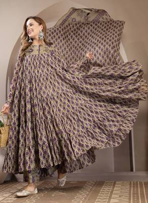 Women floral printed regular pure cotton kurta with palazzos & with dupatta 1