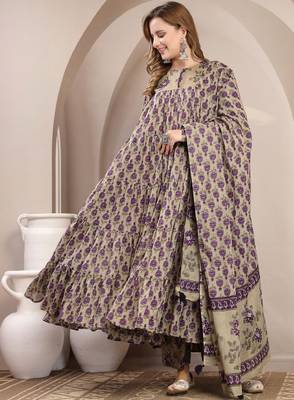 Women floral printed regular pure cotton kurta with palazzos & with dupatta 3