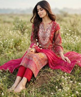 Women ethnic motifs printed regular gotta patti chanderi silk kurta with trousers & with dupatta 2