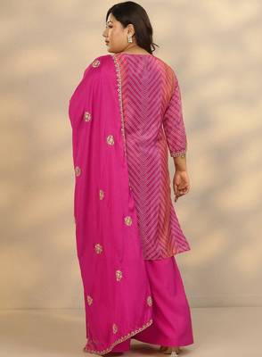 Women ethnic motifs printed regular kurta with sharara & with dupatta 3