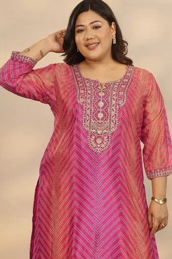 Women ethnic motifs printed regular kurta with sharara & with dupatta
