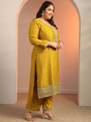 Women ethnic motifs embroidered regular sequinned kurta with trousers & with dupatta 3