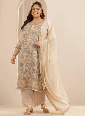 Women floral printed regular kurta with trousers & with dupatta 1