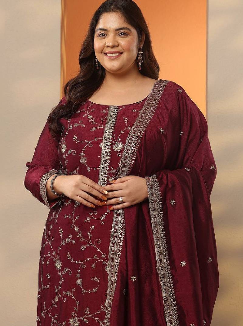 Women floral embroidered regular thread work kurta with trousers & with dupatta