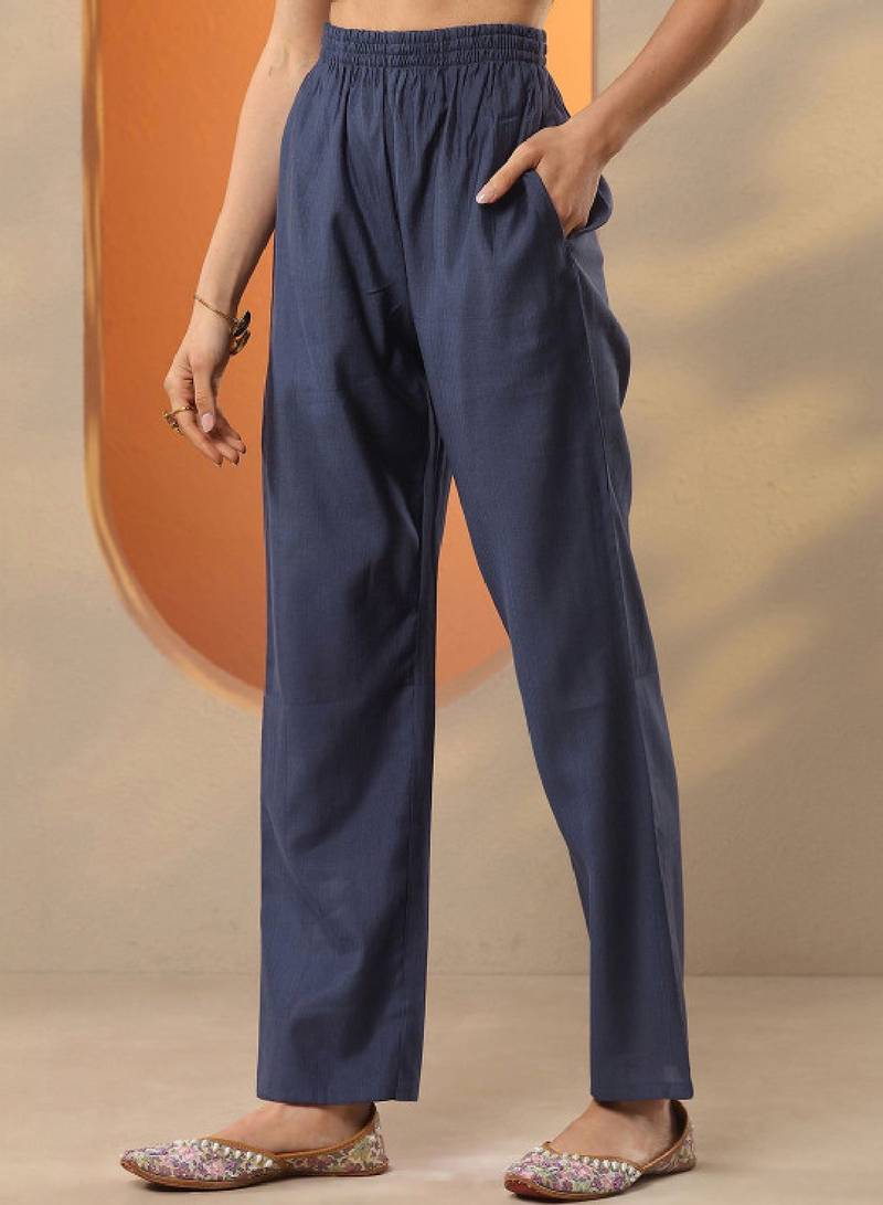 Women floral embroidered regular thread work kurta with trousers & with dupatta