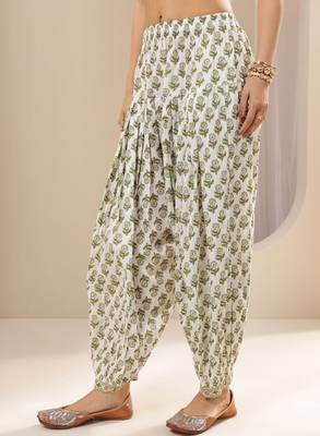Women floral printed regular kurta with salwar & with dupatta 3