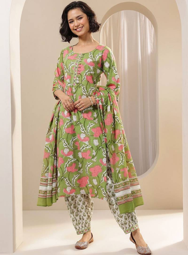 Women floral printed regular kurta with salwar & with dupatta