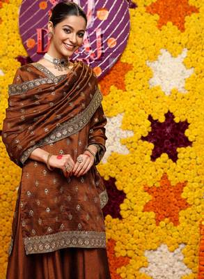 Women ethnic motifs embroidered regular mirror work kurta with palazzos & with dupatta 1