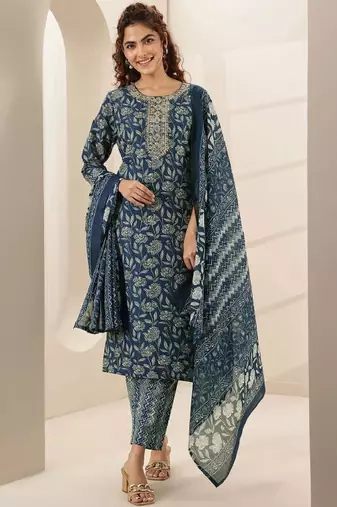 Women floral printed regular mirror work kurta with trousers & with dupatta