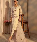 Women floral embroidered regular kurta with trousers & with dupatta