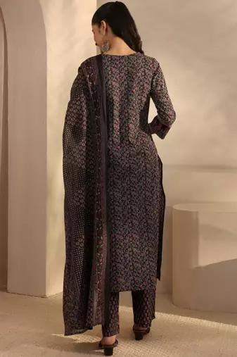 Women floral printed panelled kurta with trousers & with dupatta
