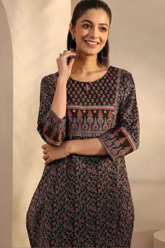 Women floral printed panelled kurta with trousers & with dupatta