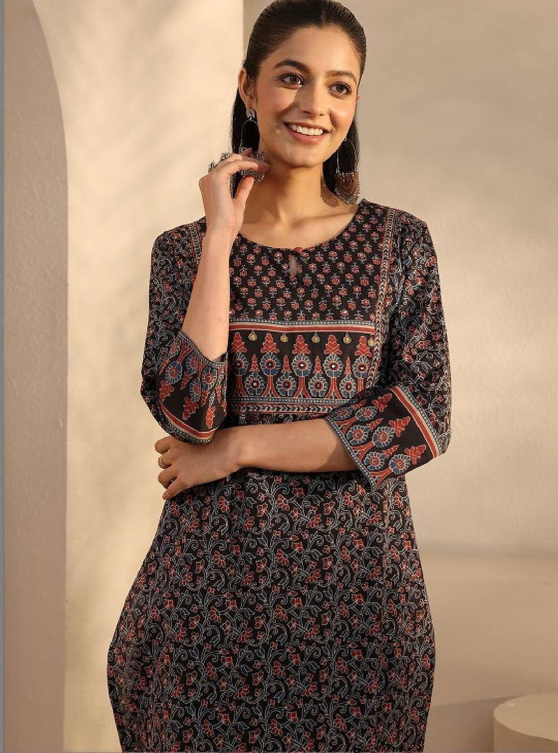 Women floral printed panelled kurta with trousers & with dupatta