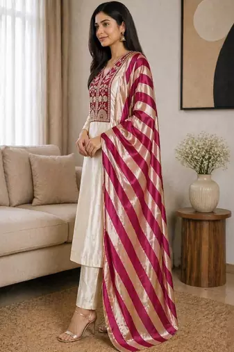 Women ethnic motifs embroidered regular thread work kurta with trousers & with dupatta
