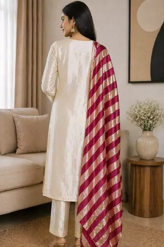 Women ethnic motifs embroidered regular thread work kurta with trousers & with dupatta