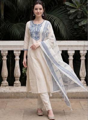 Women ethnic motifs embroidered regular mirror work pure cotton kurta with trousers & with dupatta 1