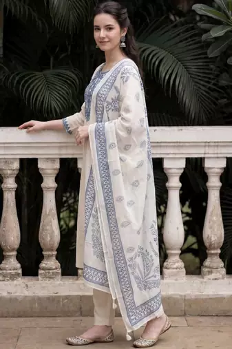 Women ethnic motifs embroidered regular mirror work pure cotton kurta with trousers & with dupatta