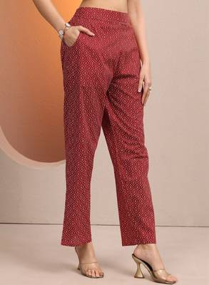 Women floral printed regular thread work kurta with trousers & with dupatta 3