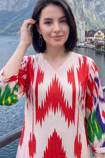 Women ethnic motifs printed regular cotton kurta with trousers