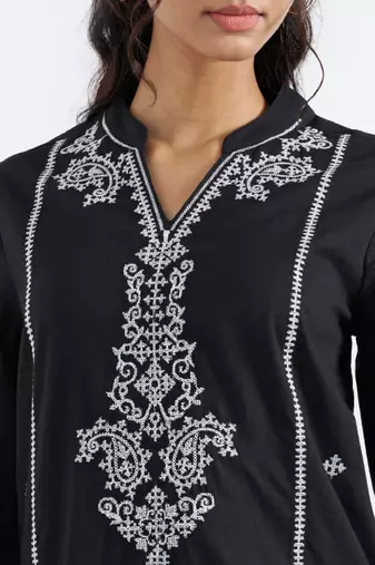 Women ethnic motifs embroidered regular thread work pure cotton kurta with palazzos