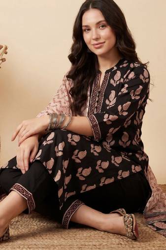Women ethnic motifs printed regular pure cotton kurta with trousers & with dupatta
