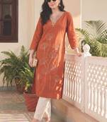 Women floral embroidered thread work kurta