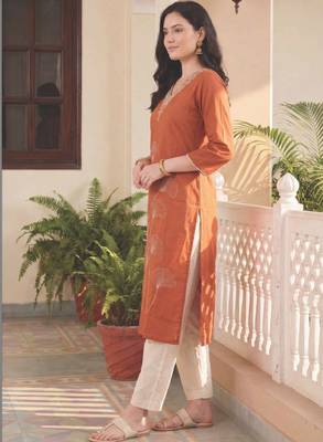 Women floral embroidered thread work kurta 3