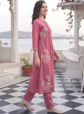 Women floral embroidered regular thread work pure cotton kurta with trousers 3