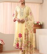 Women floral embroidered panelled kurta with trousers & with dupatta