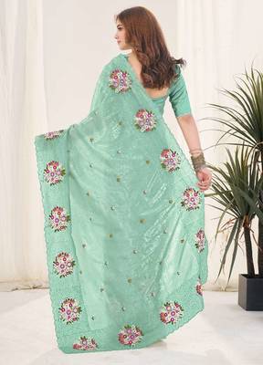 Green georgette embroidered thread work heavy look ethnic saree with blouse 4