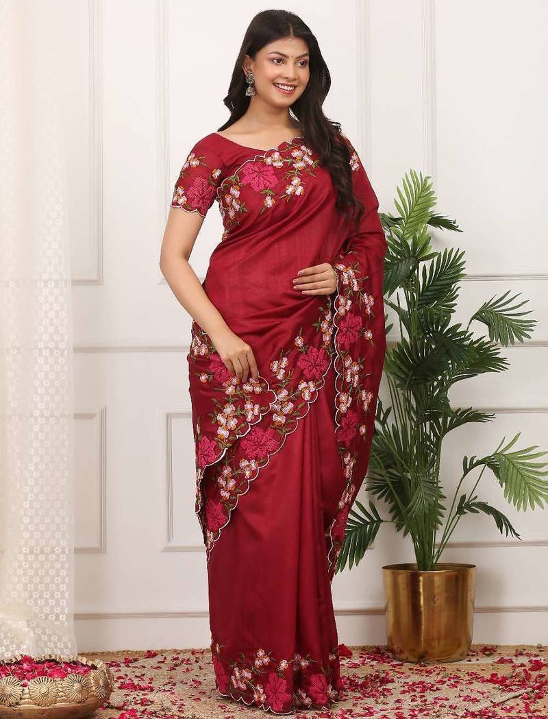Red manipuri silk embroidered thread work heavy look ethnic saree with blouse
