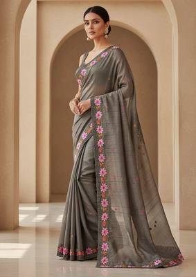 Grey manipuri silk embroidered thread work heavy look ethnic saree with blouse 4