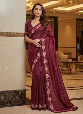 Red manipuri silk embroidered thread work heavy look ethnic saree with blouse 4
