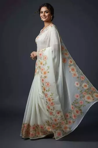 Peach organza printed floral print heavy look ethnic saree with blouse