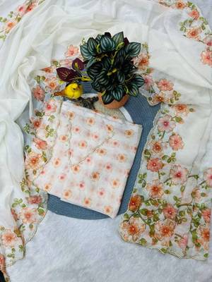 Peach organza printed floral print heavy look ethnic saree with blouse 5