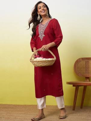 Floral embroidered silk blend v neck kurti for women 2