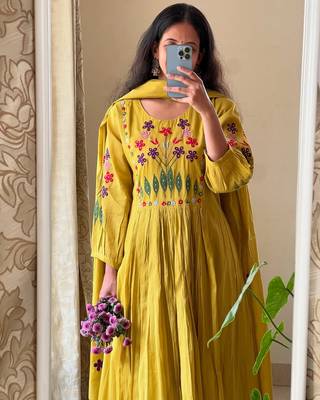 Women's Mustard Cotton Blend Embroidered Kurta Pant Dupatta Set 2
