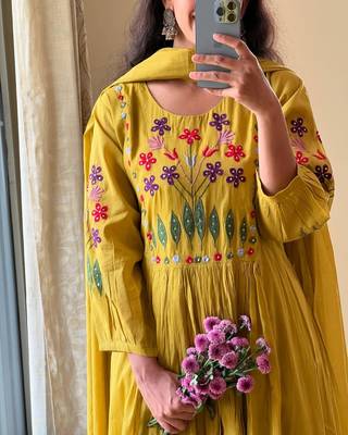 Women's Mustard Cotton Blend Embroidered Kurta Pant Dupatta Set 3