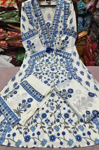 Women's White & Blue Floral Printed Cotton Blend Kurta Pant Dupatta Set