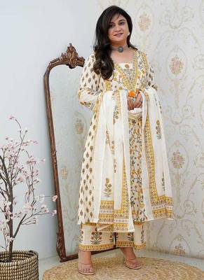 Women's White & YellowFloral Printed Cotton Blend Kurta Pant Dupatta Set 2