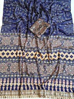 Navy Blue Color Fancy Big Mirror Embroidery Cut Work Lace Fitting With Bandhani Printing Creap Silk Saree 3