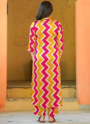 Pink muslin digital print kurta pant set 2