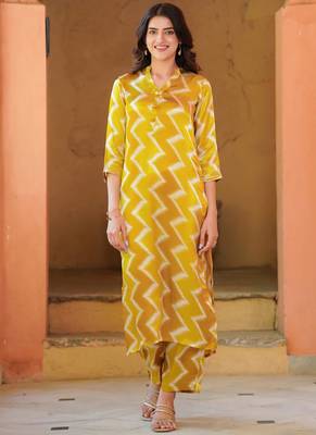 Yellow muslin digital print kurta pant set 1