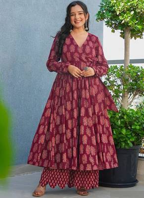 Maroon rayon digital printed kurti with pant set 1