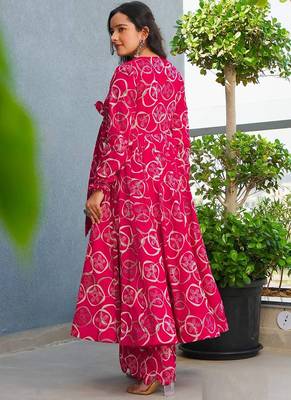 Pink rayon digital printed kurti with pant set 2