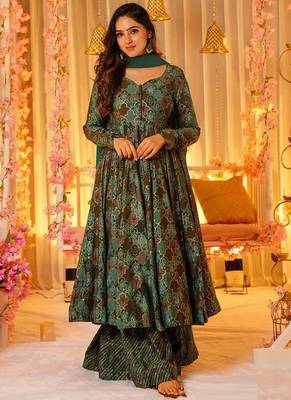 Green heavy georgette silk blend digital printed kurti with palazzo set 1